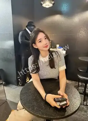 白玛列珠交往3个女生